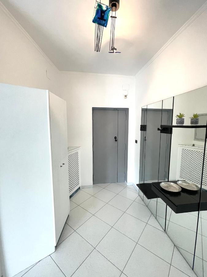 Madras Apartment Сан Джорджо а Кремано Екстериор снимка