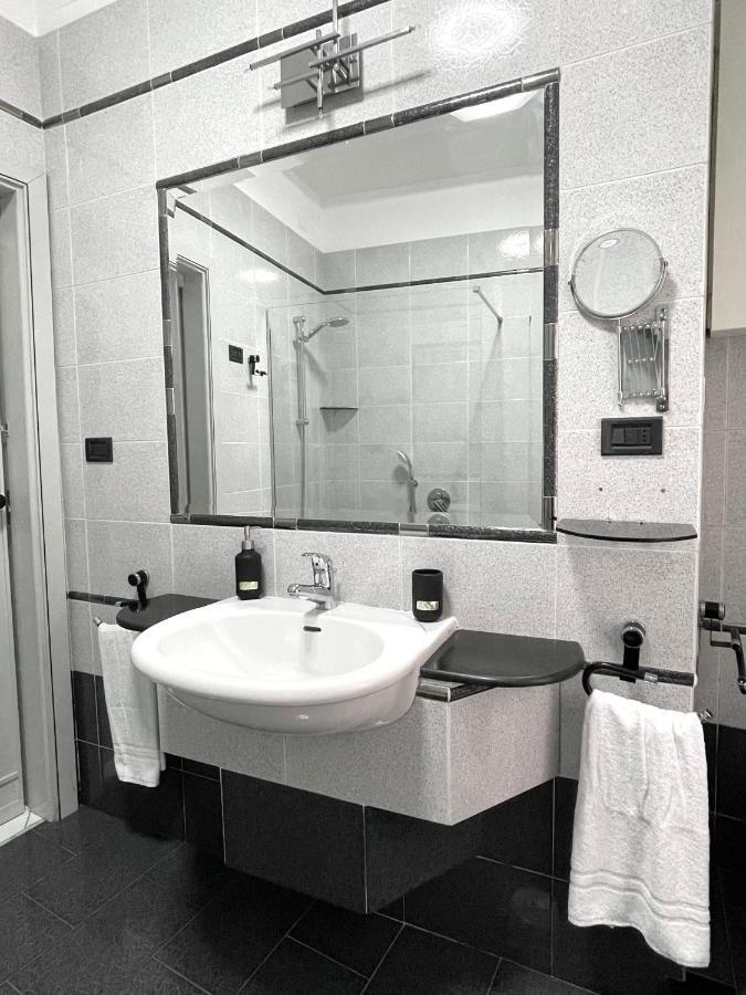 Madras Apartment Сан Джорджо а Кремано Екстериор снимка