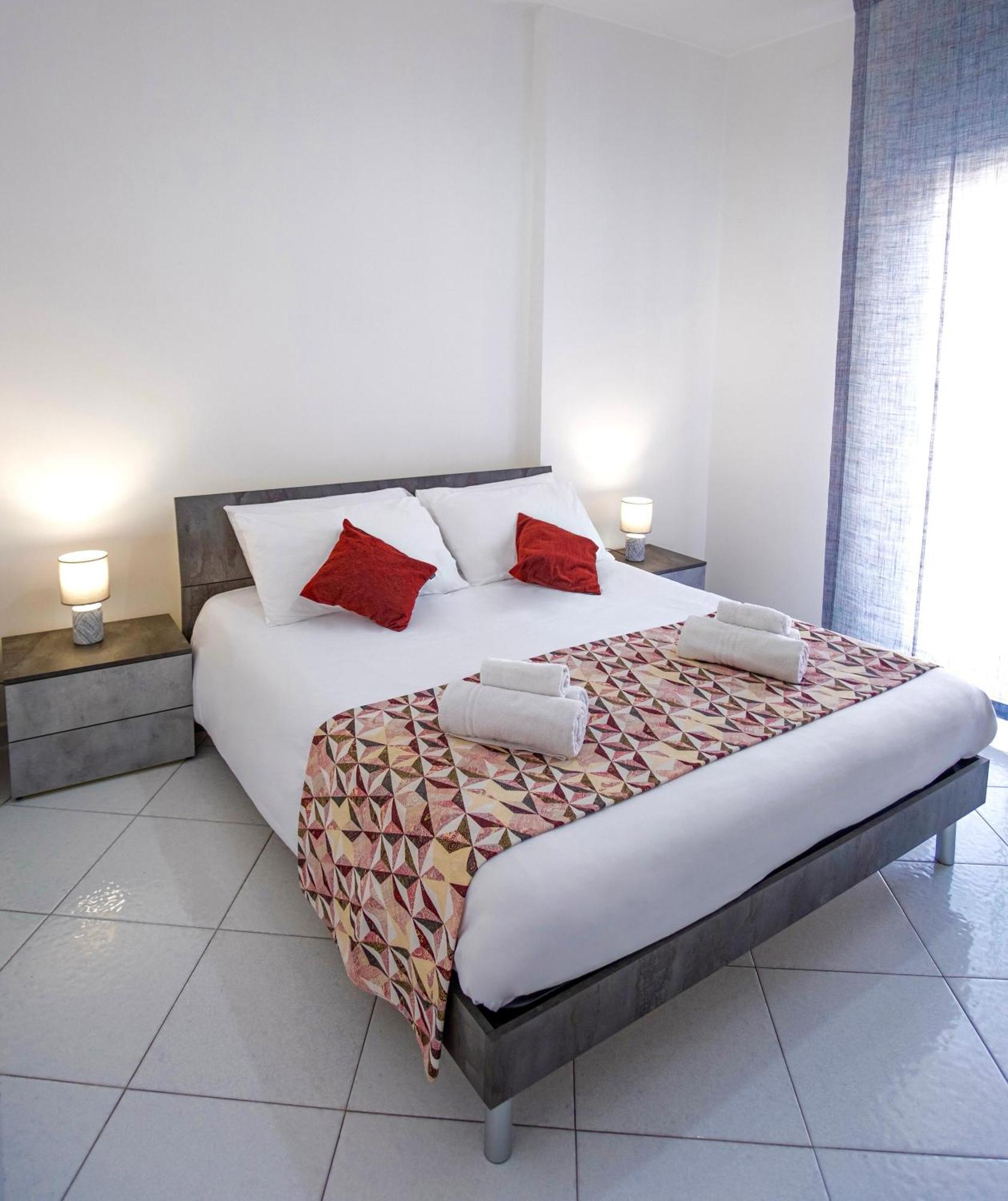 Madras Apartment Сан Джорджо а Кремано Екстериор снимка